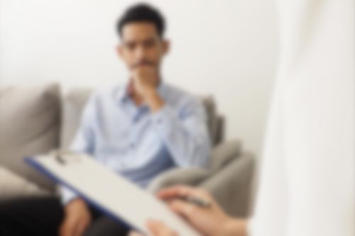 心理咨詢業亂象 速成證書與高昂收費背后的隱憂